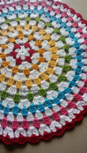 free round granny square blanket pattern sample picture