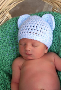 Free Newborn Bear Hat Crochet Pattern Sample Image