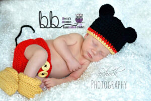 Free Newborn Mickey Mouse Crochet Outfit Pattern Sample Image