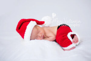 Newborn Santa Hat Crochet Pattern Sample Picture