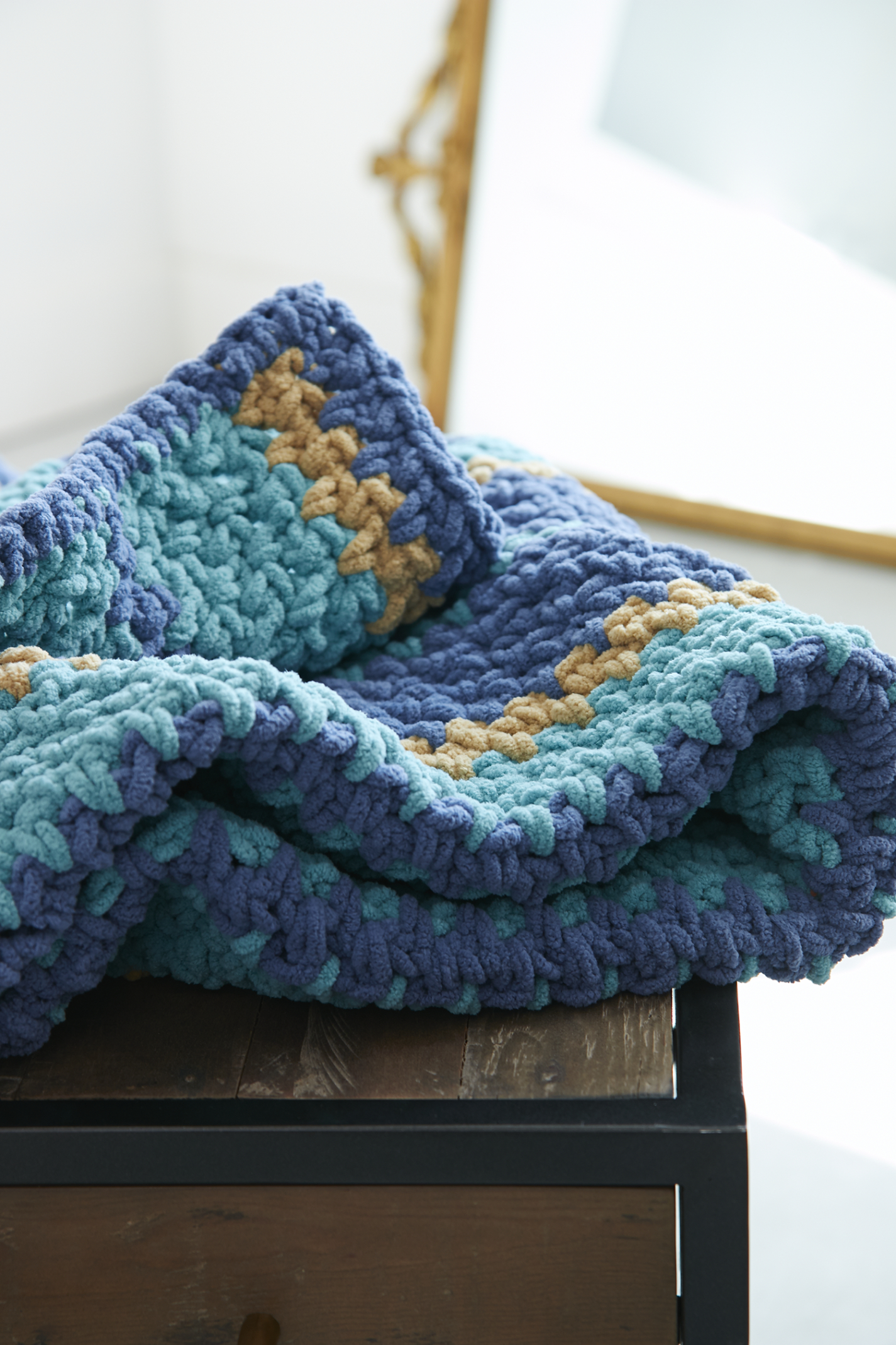 Bernat Plush Big Yarn Blanket Pattern Sample Image