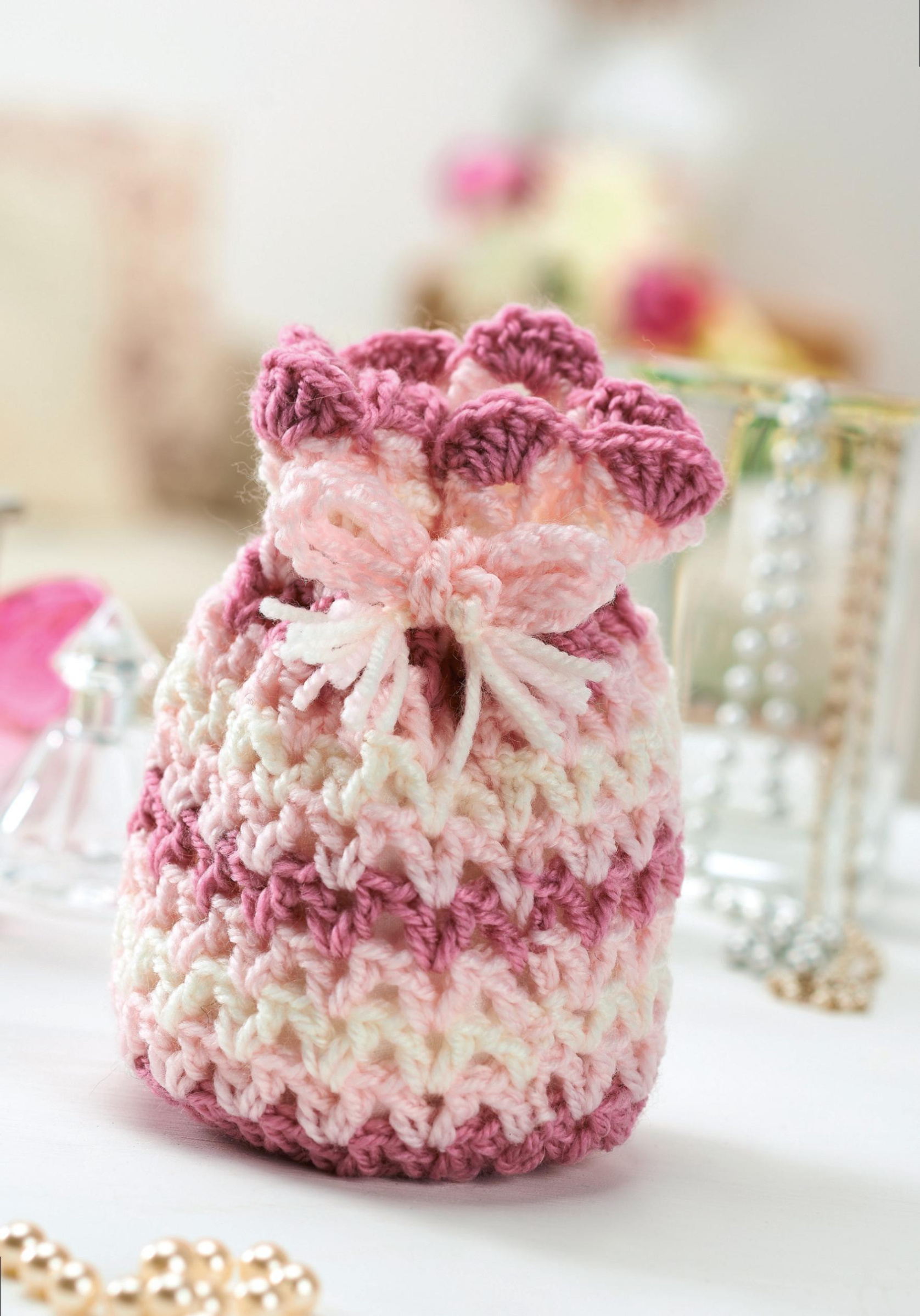 Free Tophandle Drawstring Purse Crochet Pattern Sample Picture