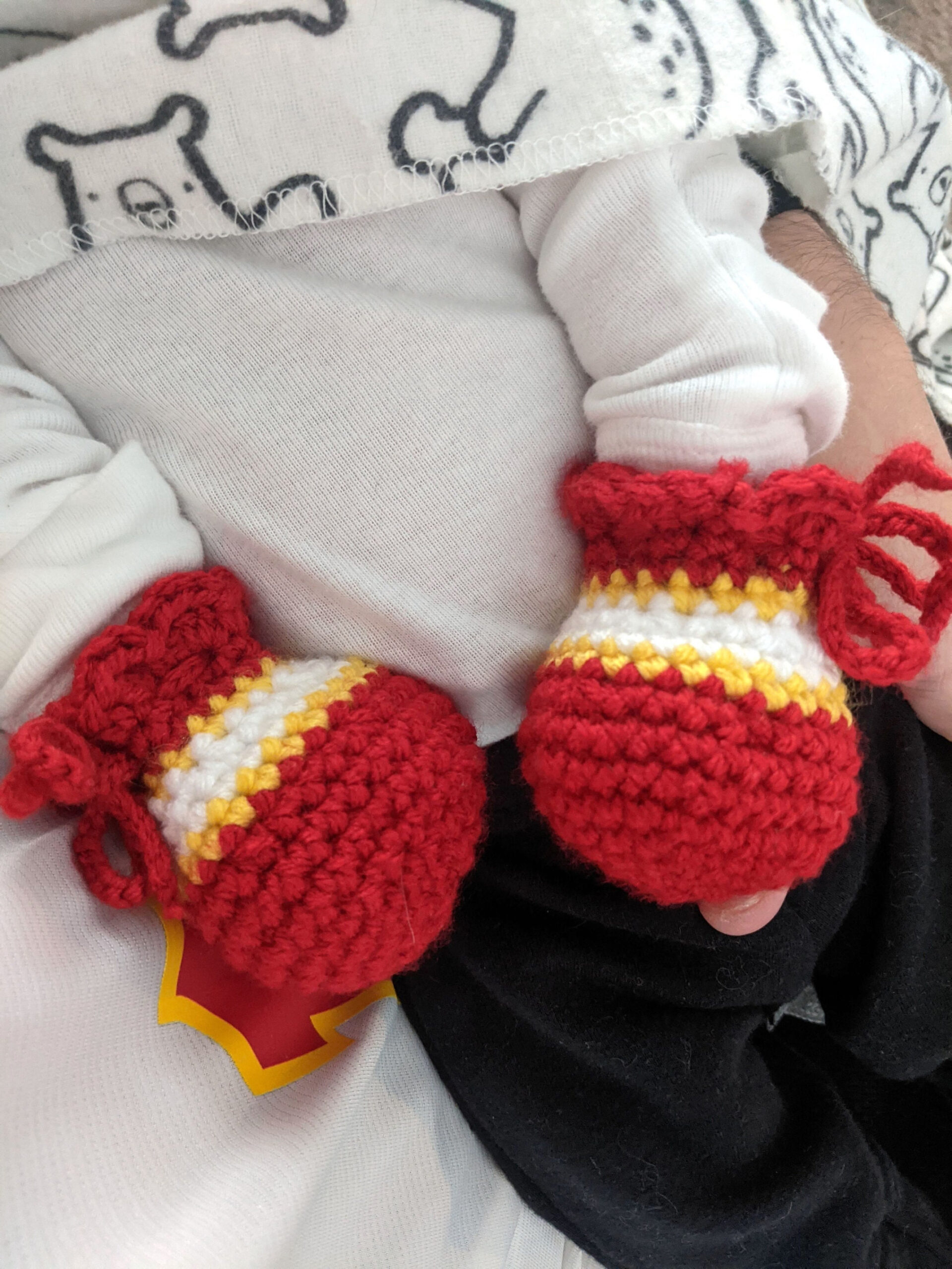 Free Newborn Scratch Mittens Crochet Pattern Ideas Picture